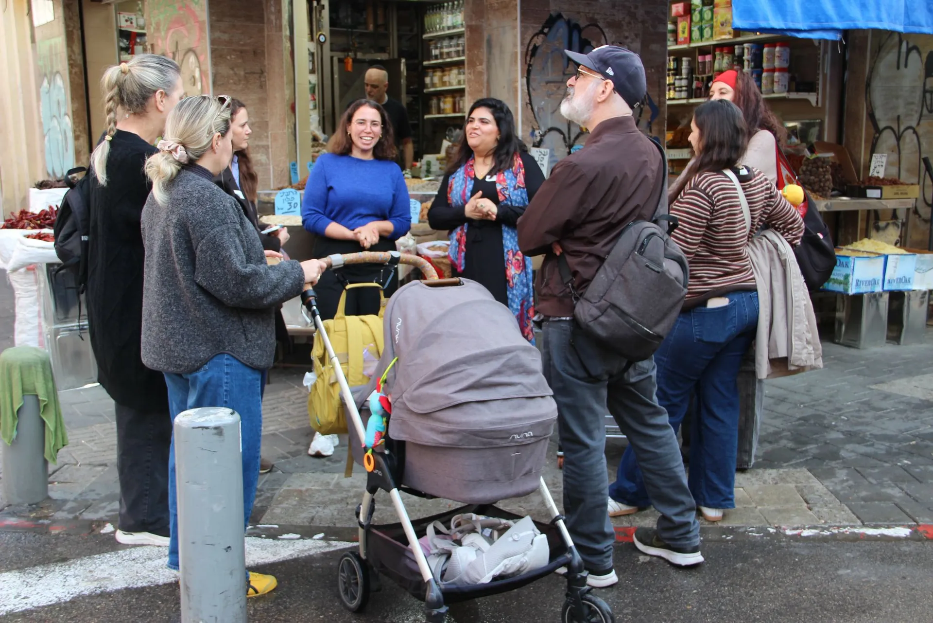 תמונה מהסיור בשוק לוינסקי